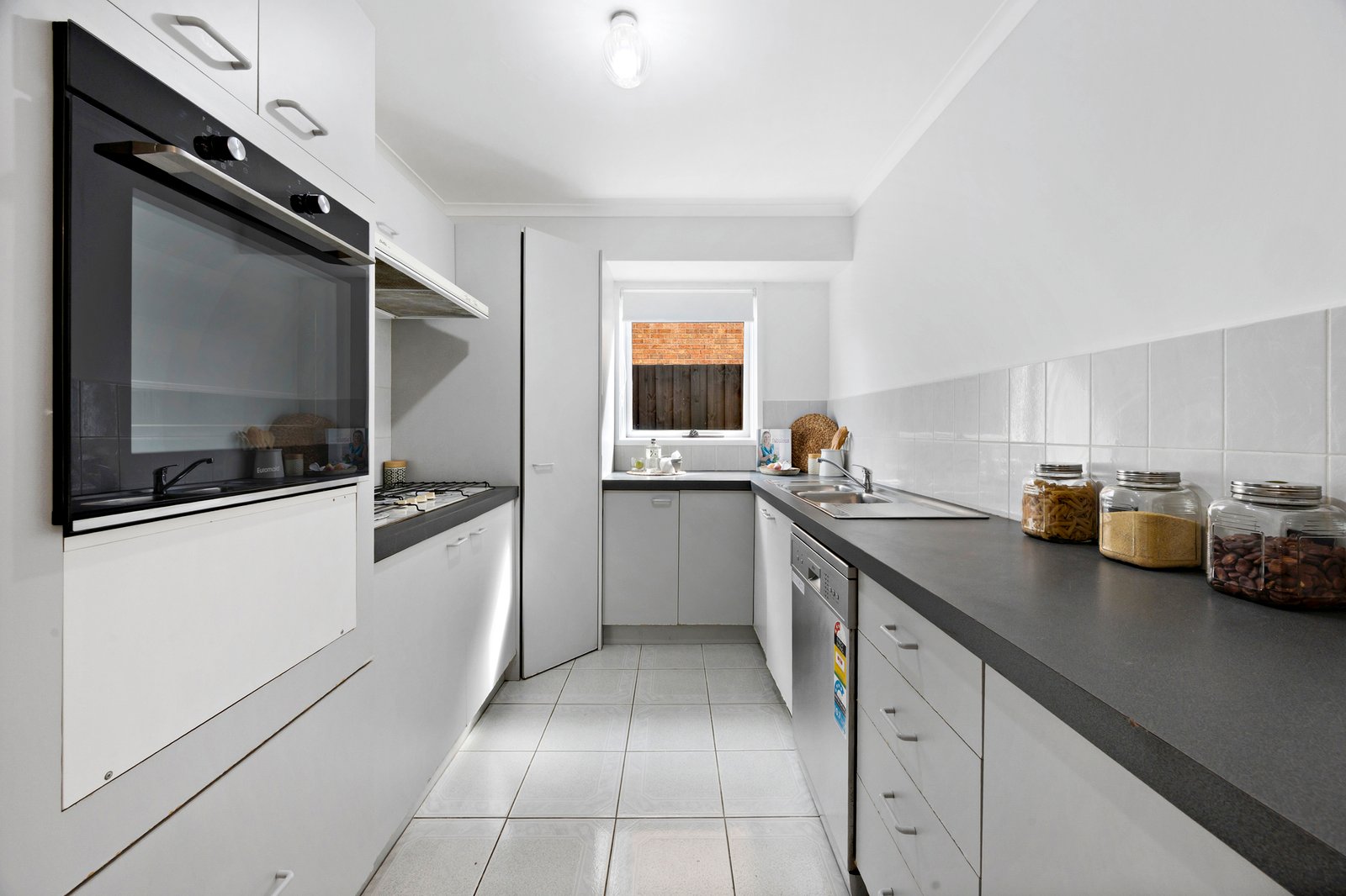 Gallery: 2/7-11 Ocean Reef Drive