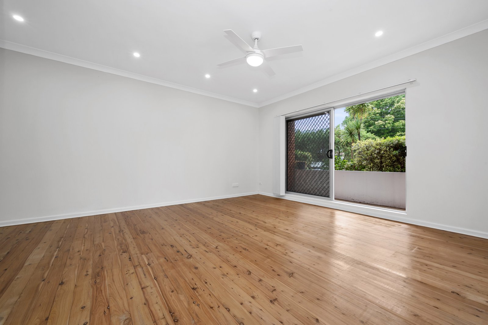 2/7-9 Shaftesbury Street CARLTON 1
