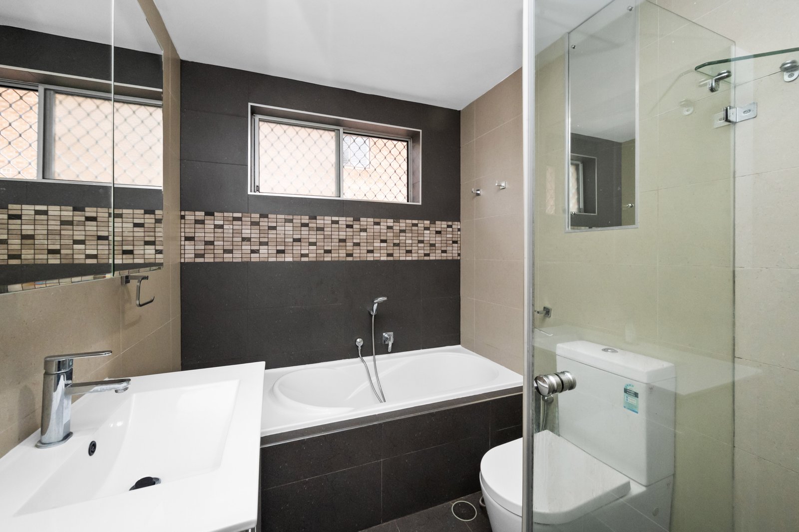 2/7-9 Shaftesbury Street CARLTON 5