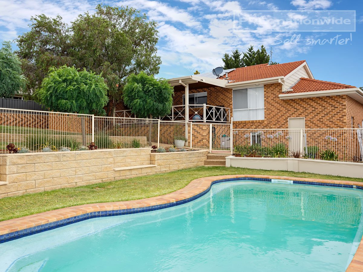 27 Allambie Way MOUNT AUSTIN 4