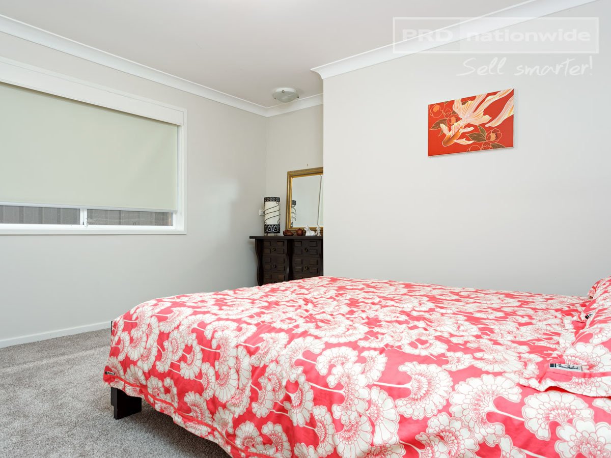 27 Allambie Way MOUNT AUSTIN 9