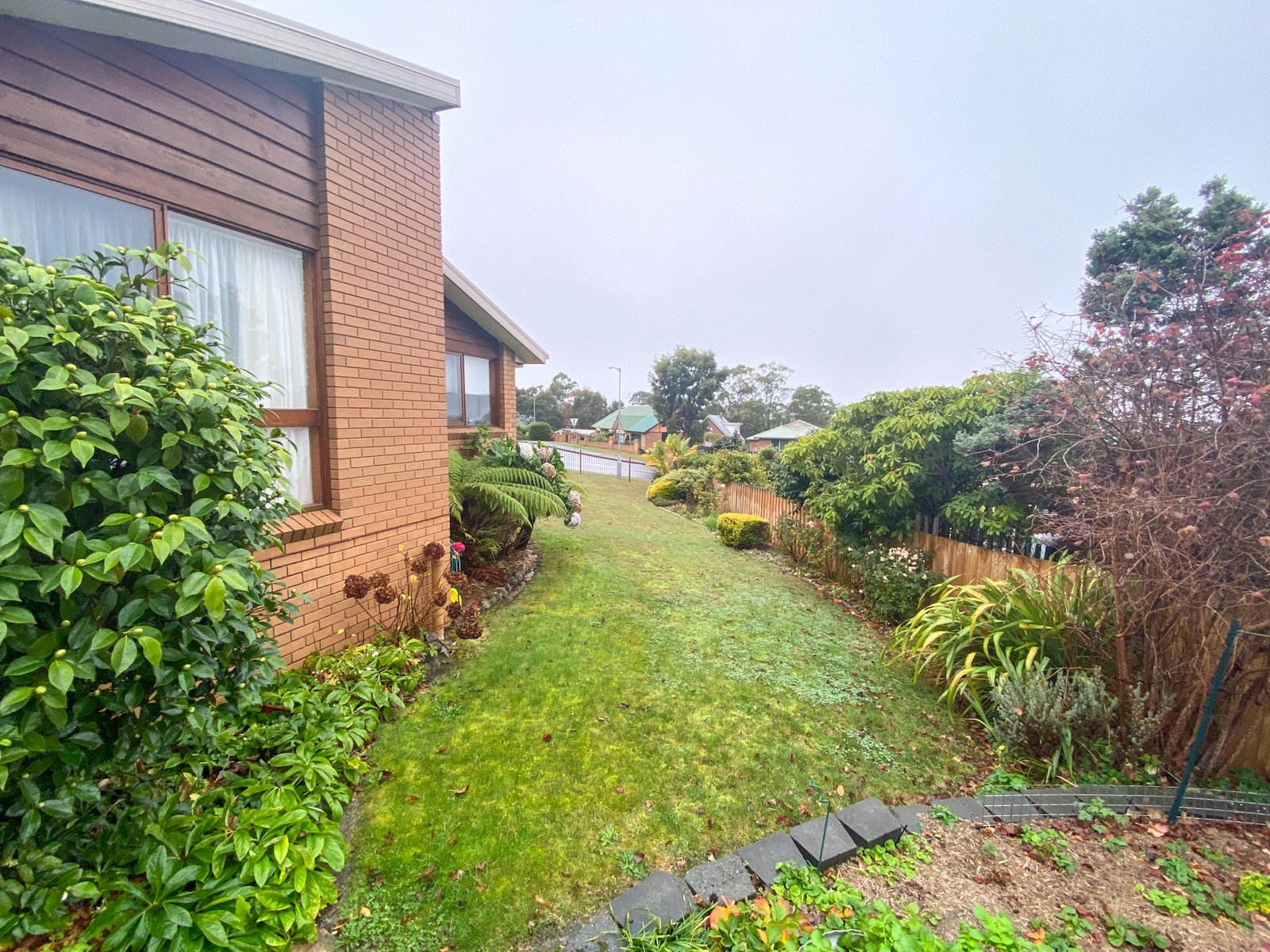 27 Amethyst Drive BLACKMANS BAY 15