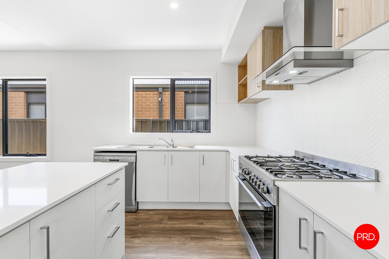 27 ANAHEIM Avenue HUNTLY 3