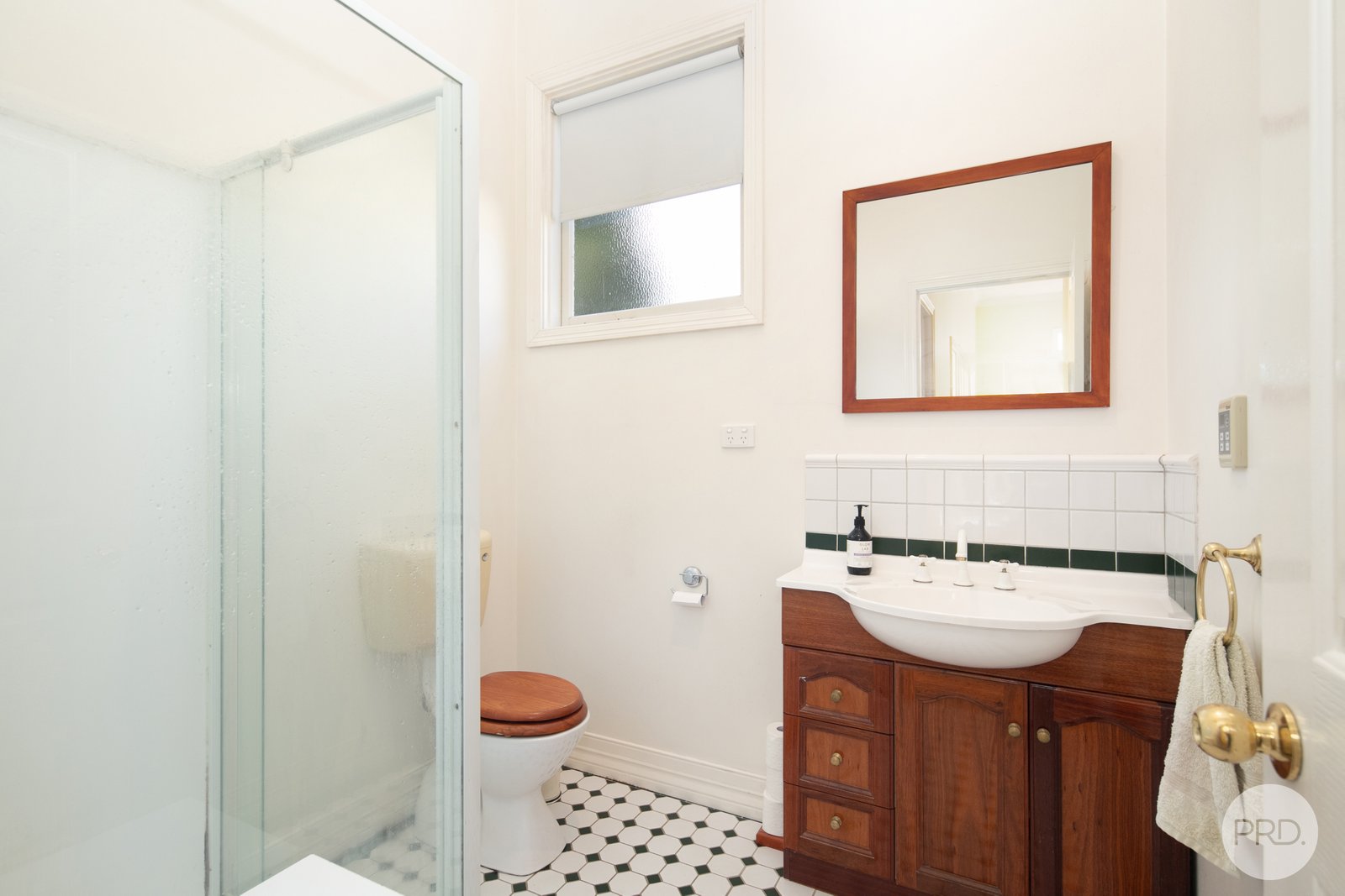 27 Anderson Street East  GOLDEN POINT 9