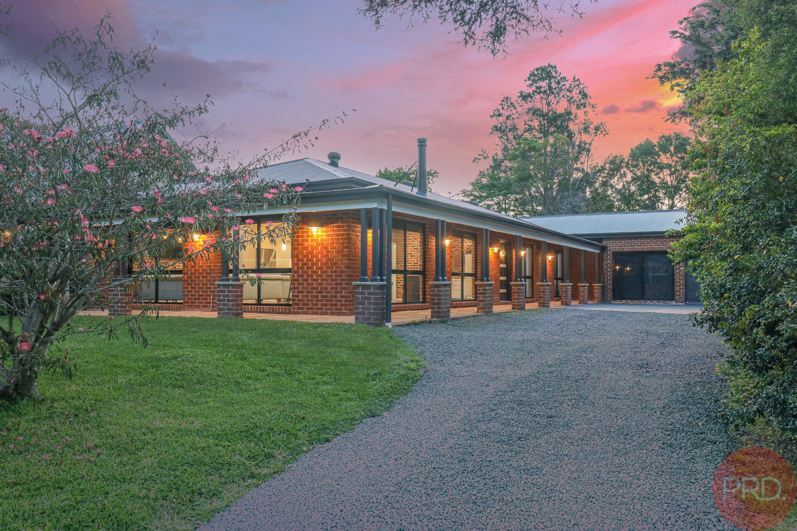 27 Ann Street WALLALONG 2