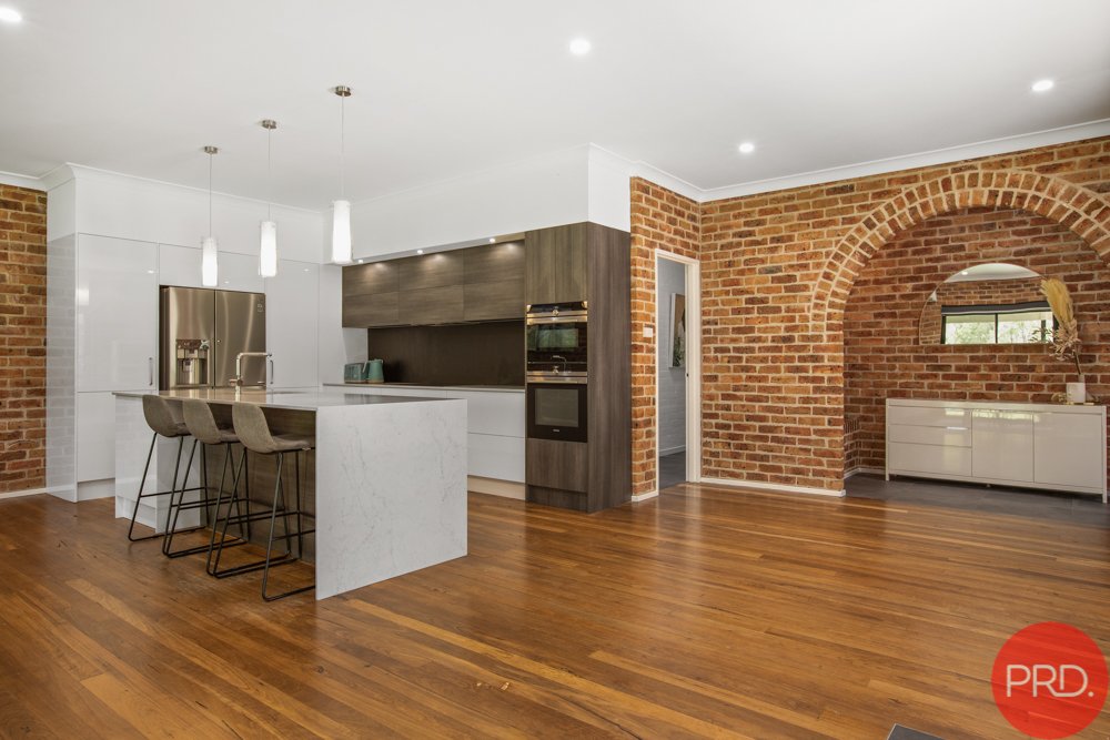 27 Ann Street WALLALONG 10