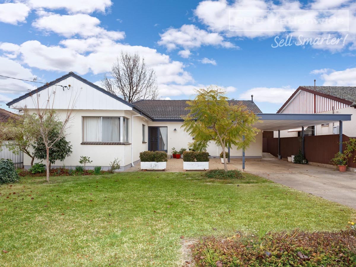 27 Anne Street TOLLAND 1