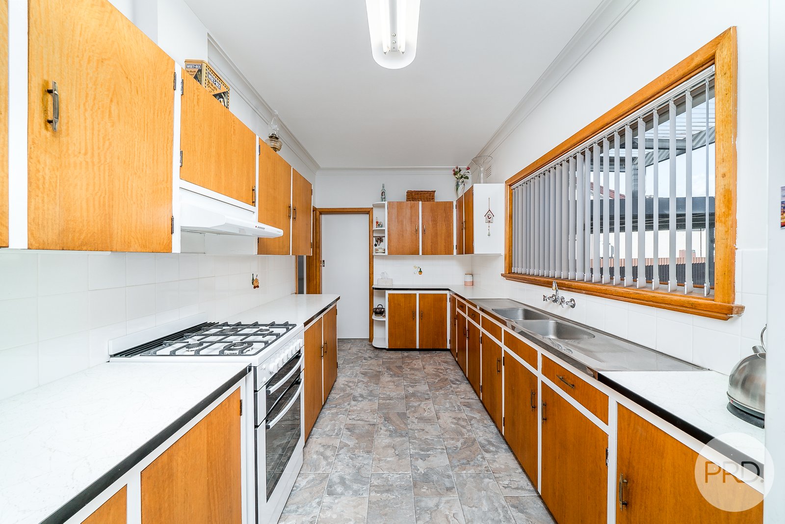 27 Anne Street TOLLAND 2