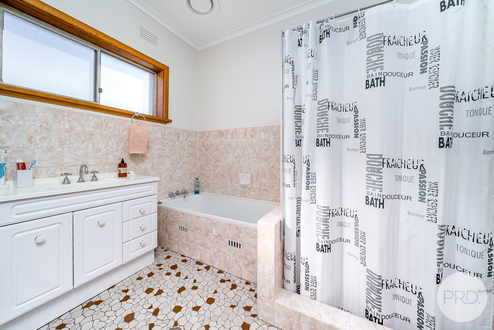 27 Anne Street TOLLAND 10