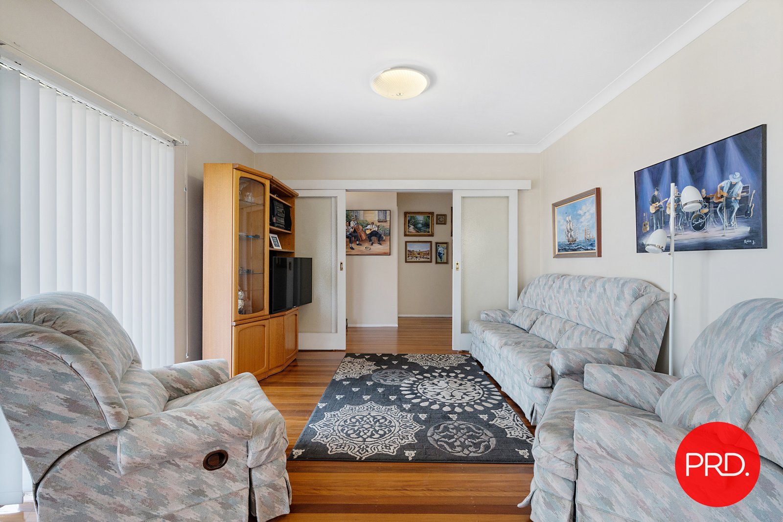 27 Annette Avenue KOGARAH 4