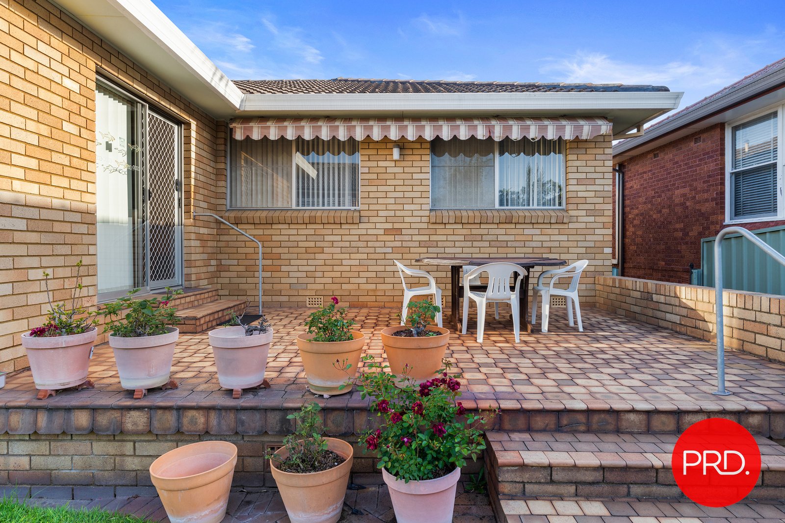 27 Annette Avenue KOGARAH 9