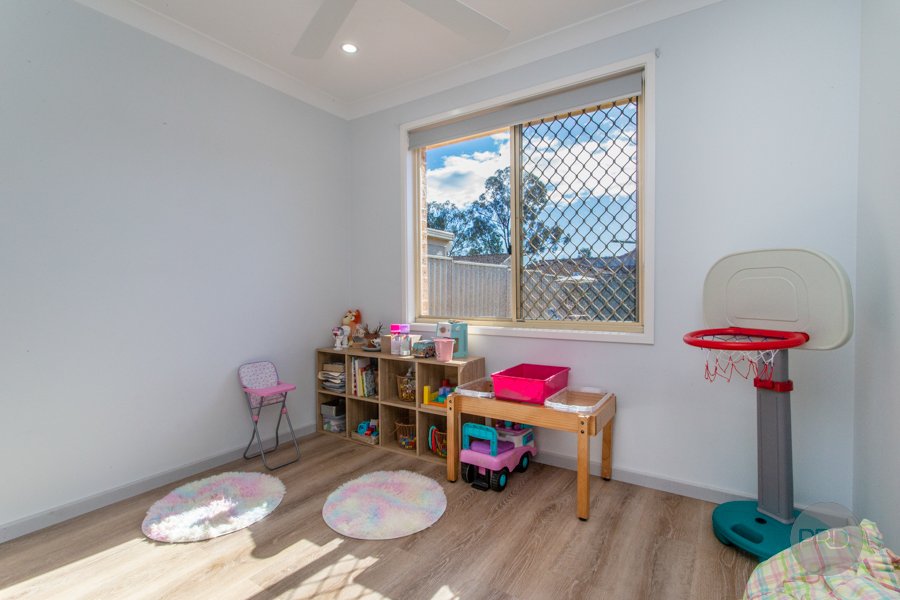 27 Antares Place CRANEBROOK 10