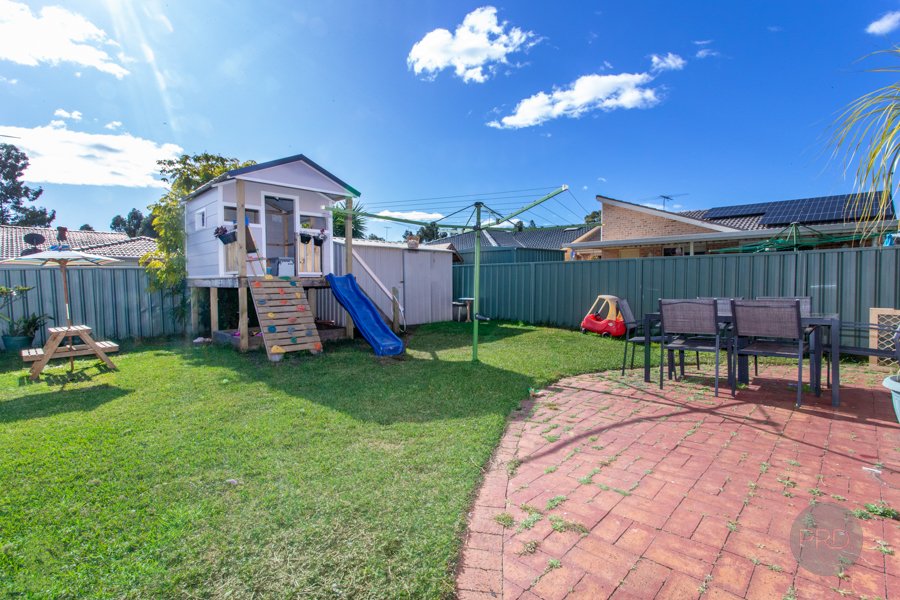 27 Antares Place CRANEBROOK 12