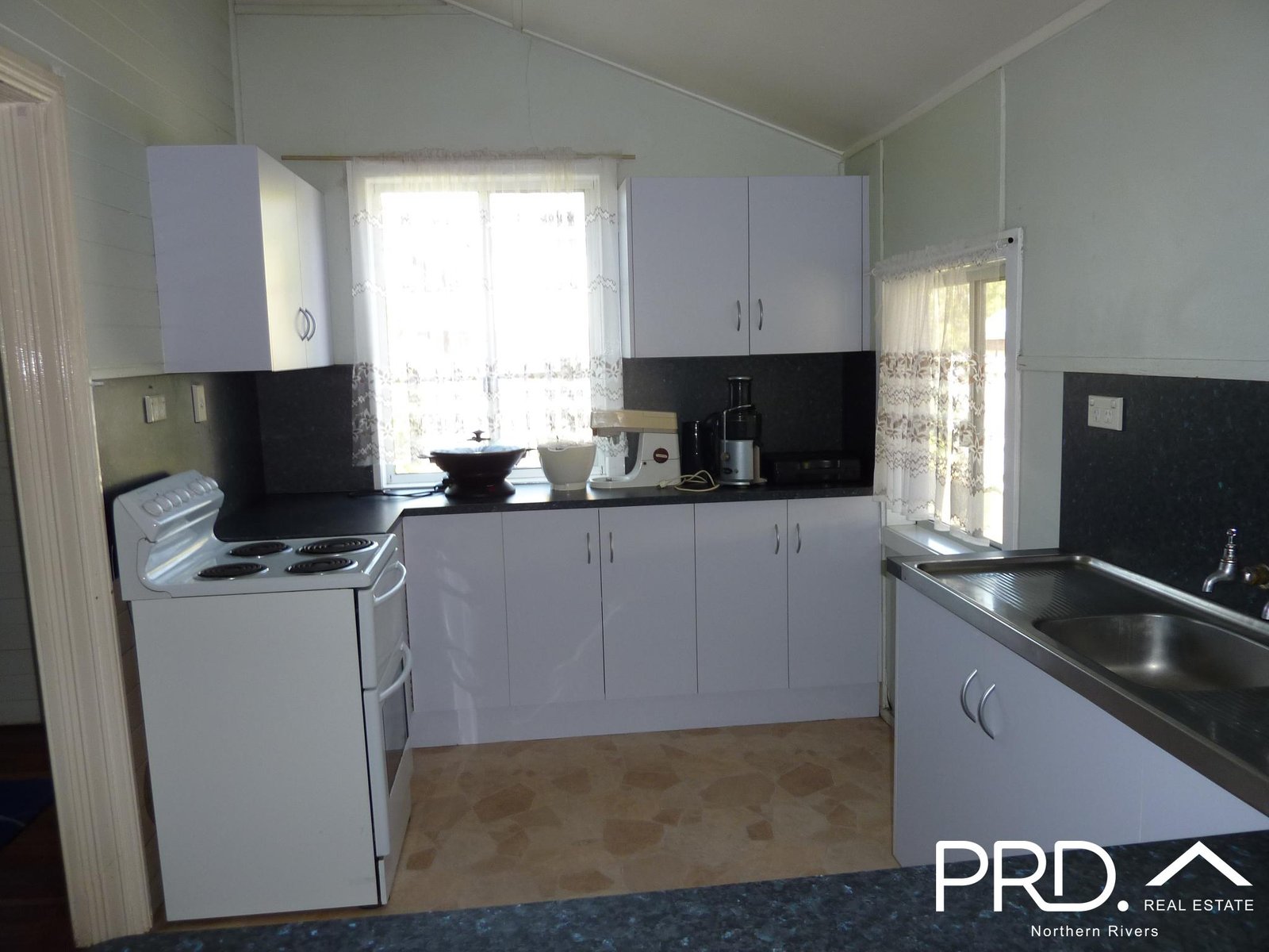 27 Anzac Drive KYOGLE 4