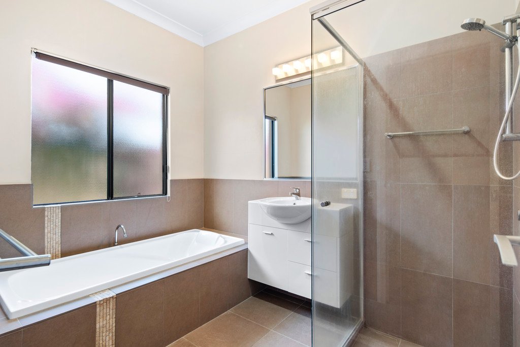 27 Armada Crescent JUBILEE POCKET 12