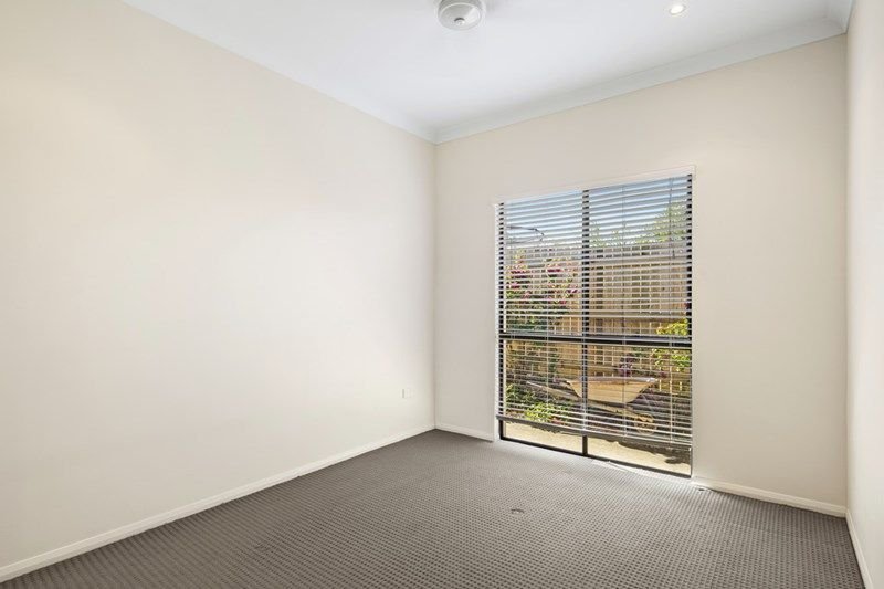 27 Armada Crescent JUBILEE POCKET 7