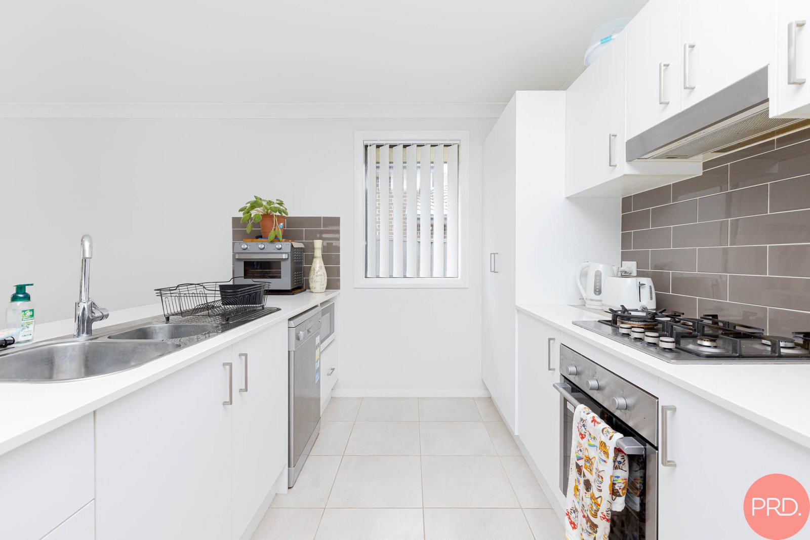 27 Arrowfield Street CLIFTLEIGH 2