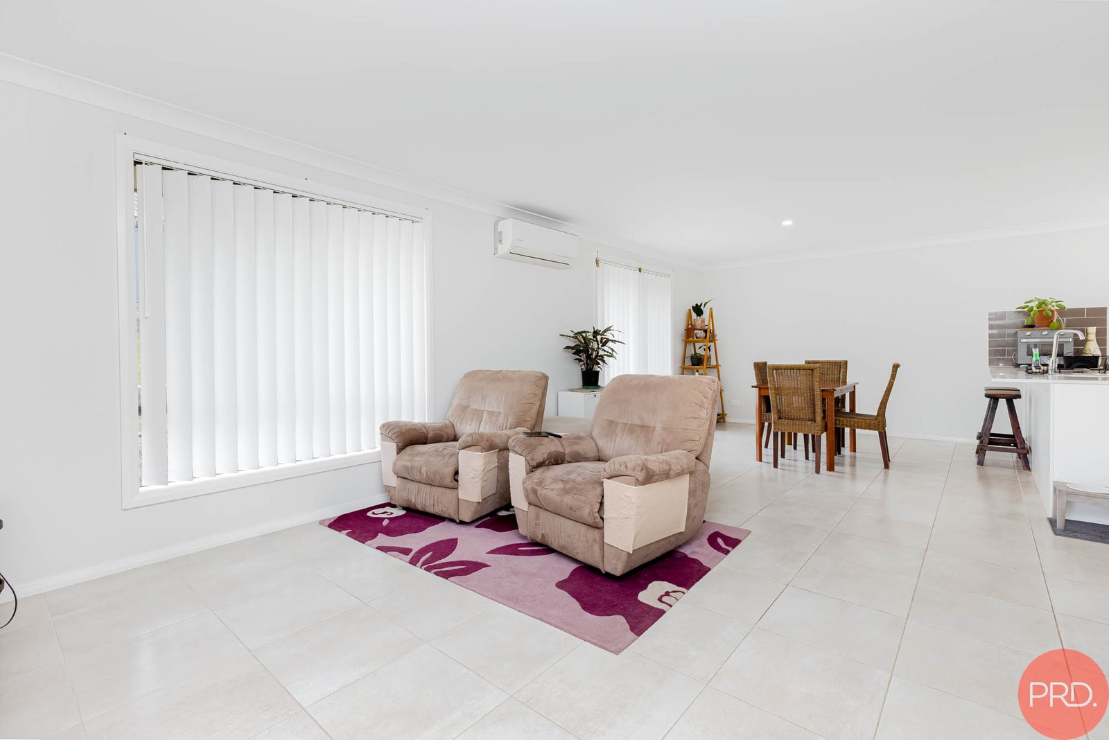 27 Arrowfield Street CLIFTLEIGH 4