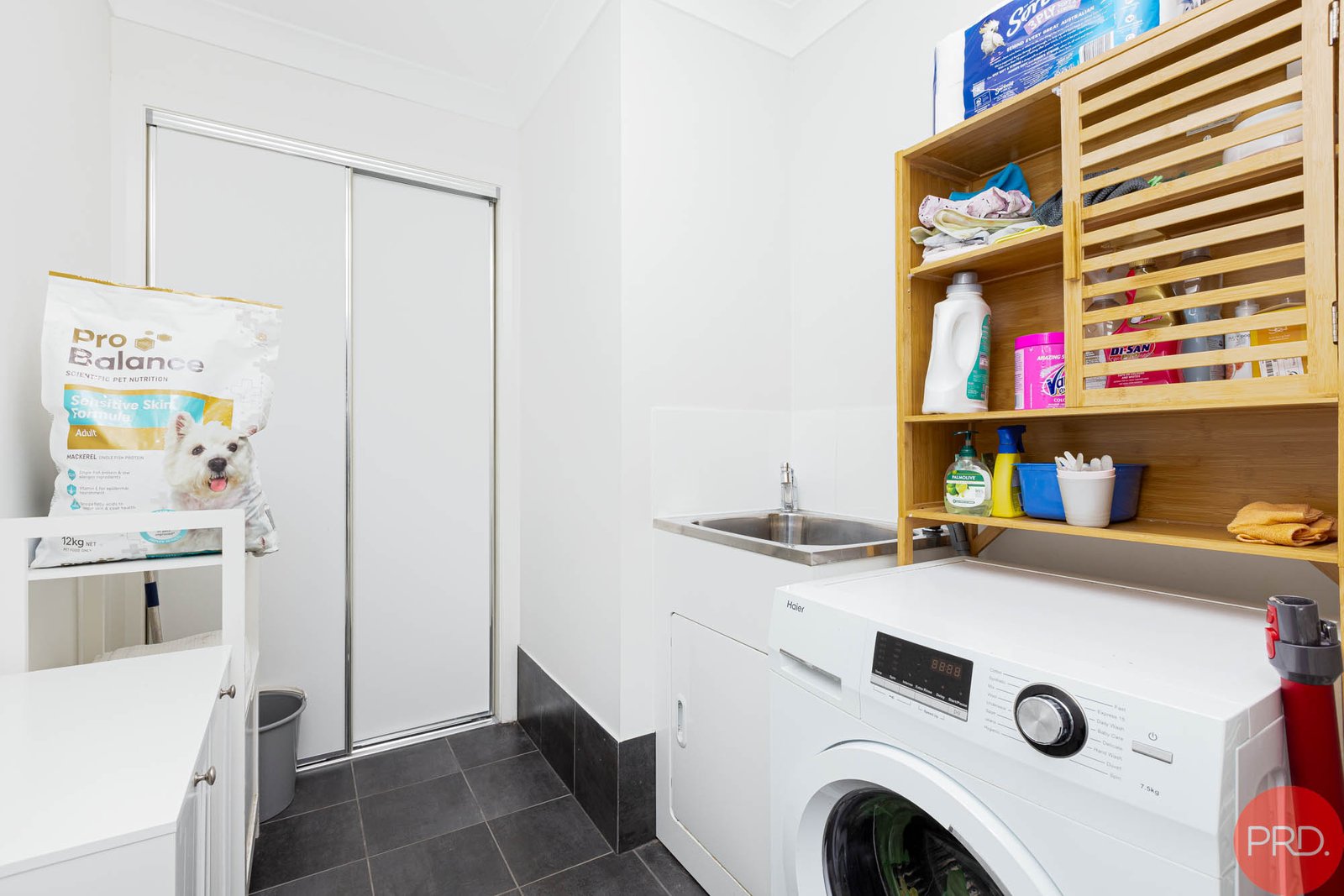 27 Arrowfield Street CLIFTLEIGH 12