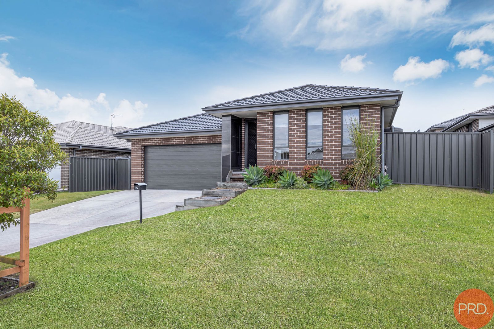 27 Arrowfield Street CLIFTLEIGH 21