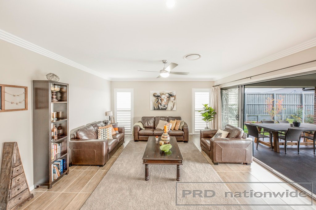 27 Arrowtail Street CHISHOLM 8