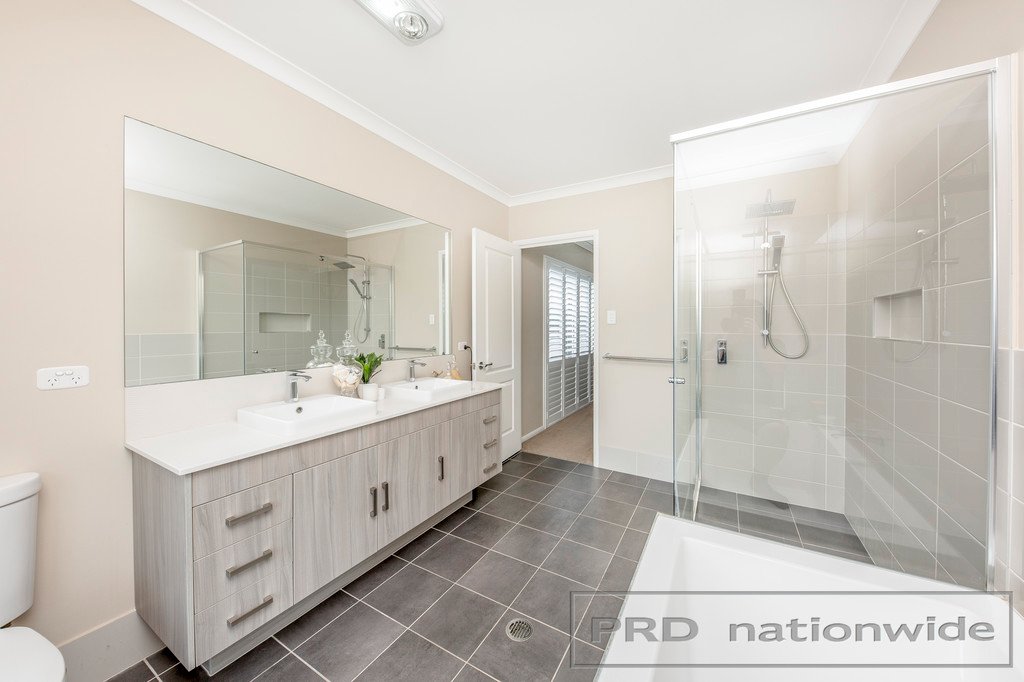 27 Arrowtail Street CHISHOLM 22