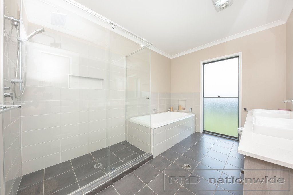 27 Arrowtail Street CHISHOLM 23