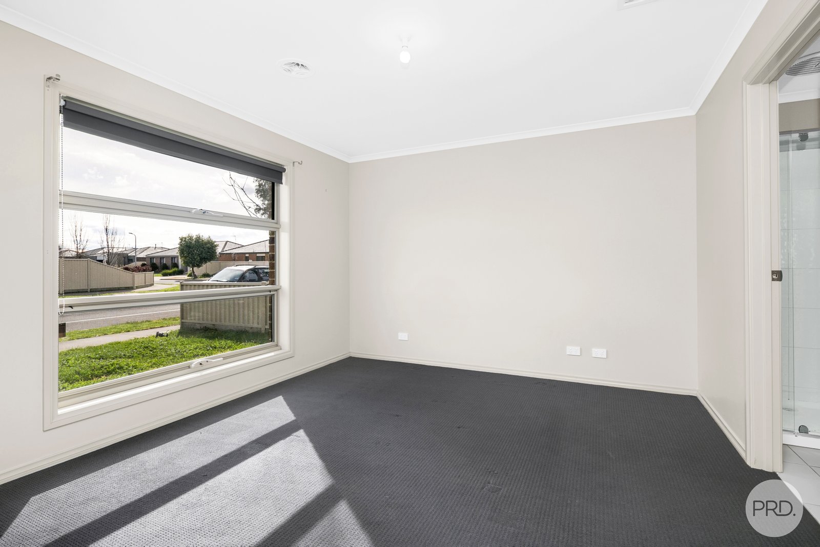 27 Ascot Gardens Drive DELACOMBE 2