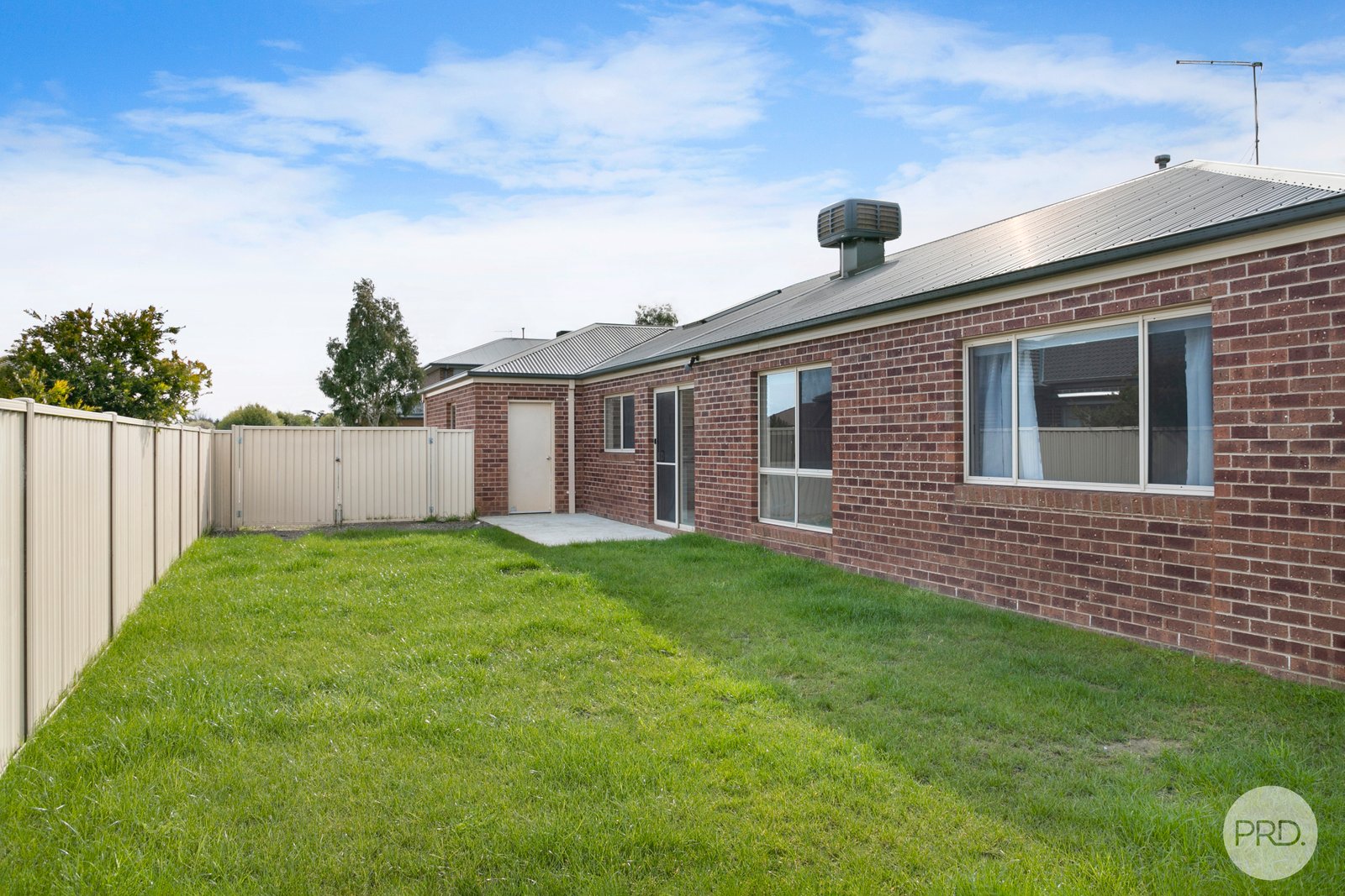 27 Ascot Gardens Drive DELACOMBE 13