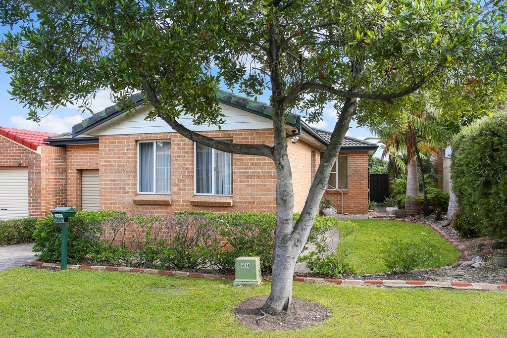 27 Ashmore Cr  KANAHOOKA 1