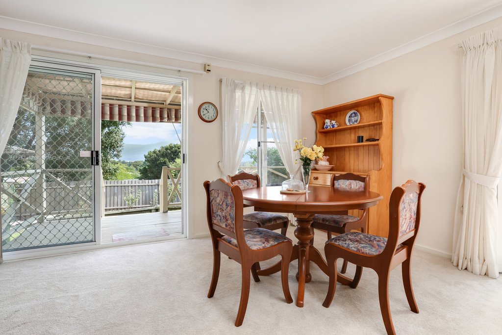 27 Ashmore Cr  KANAHOOKA 6