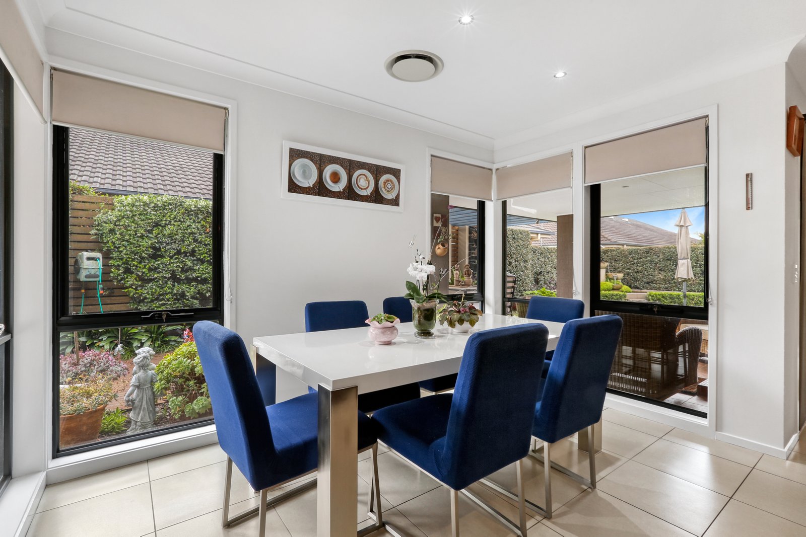 27 Athanlin Avenue HAYWARDS BAY 7