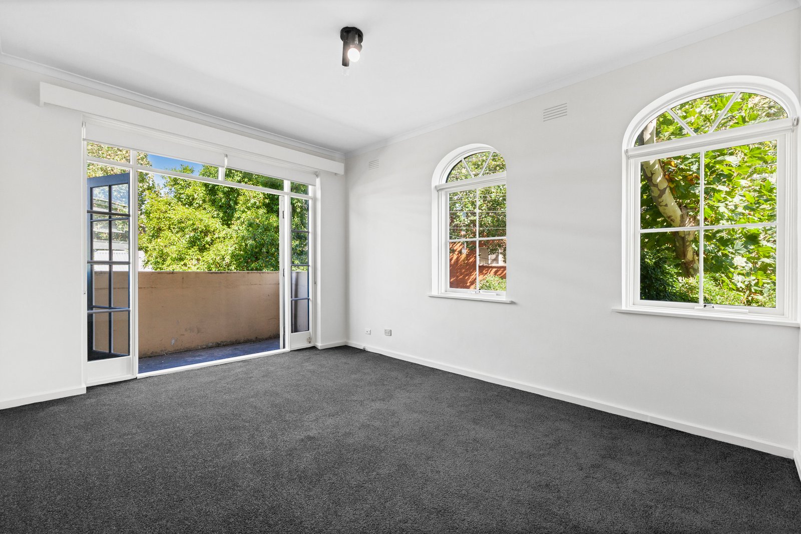 Gallery: 2/7 Austin Avenue