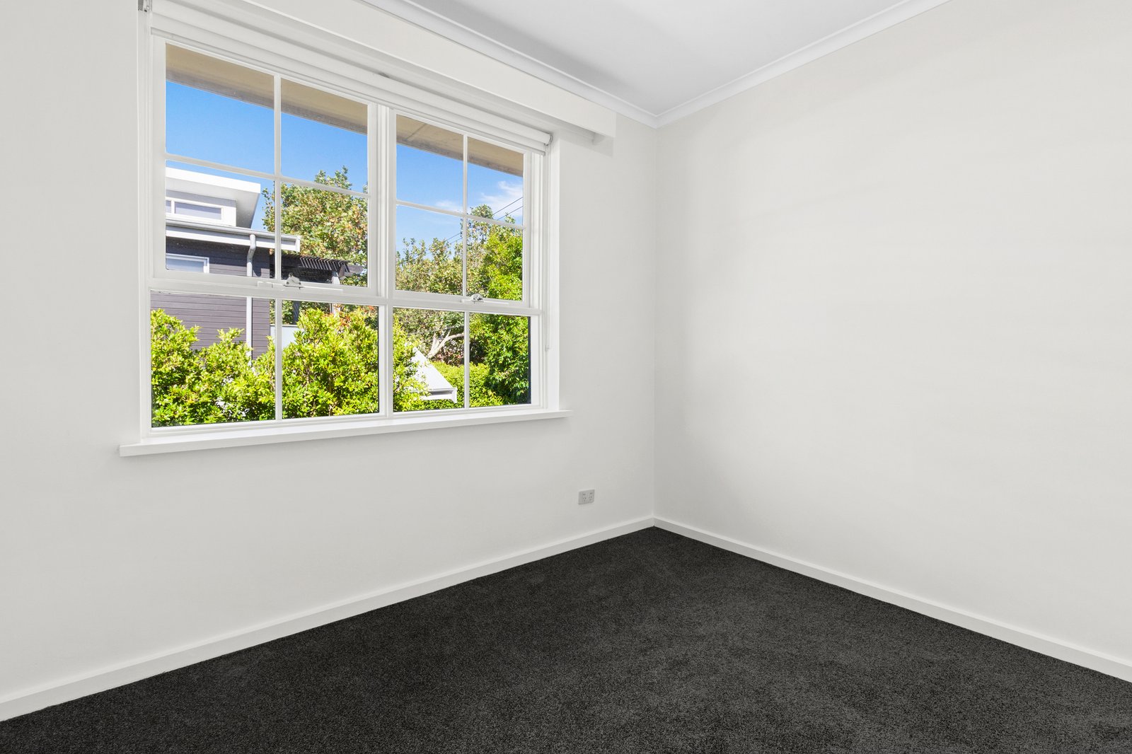 Gallery: 2/7 Austin Avenue