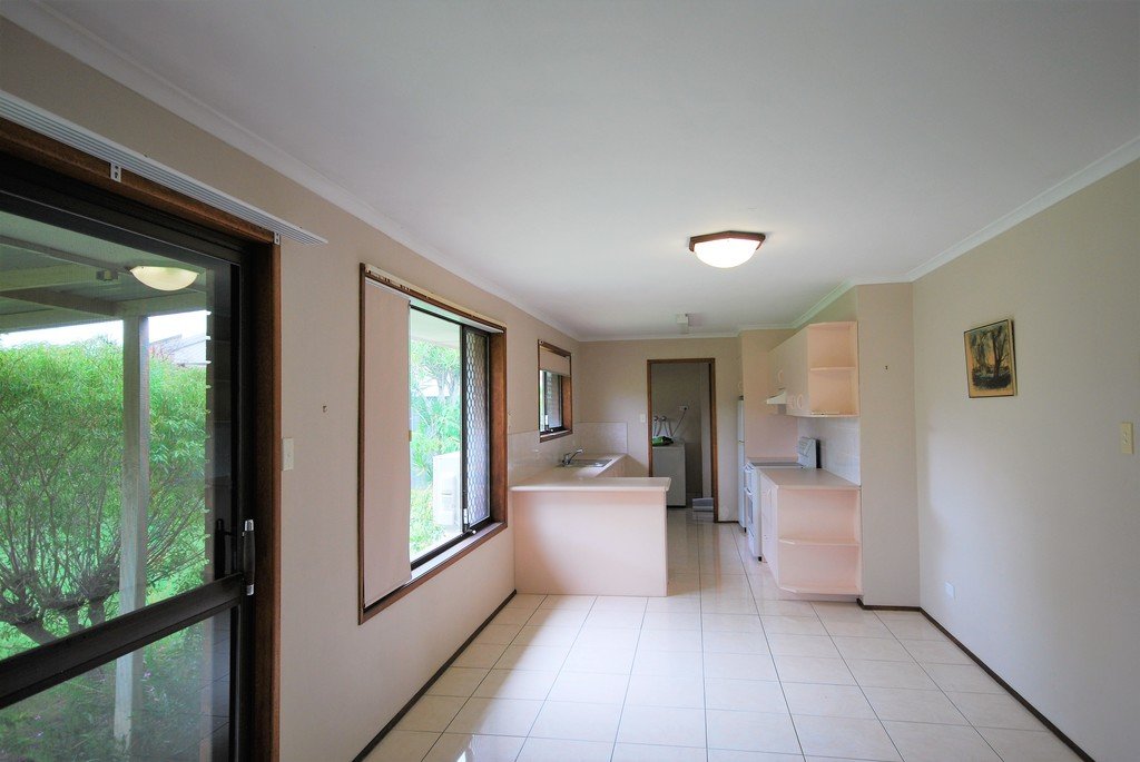 27 AVANTI Street MERMAID BEACH 3