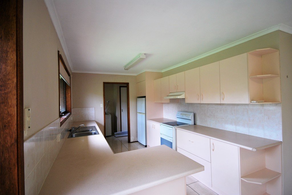 27 AVANTI Street MERMAID BEACH 5