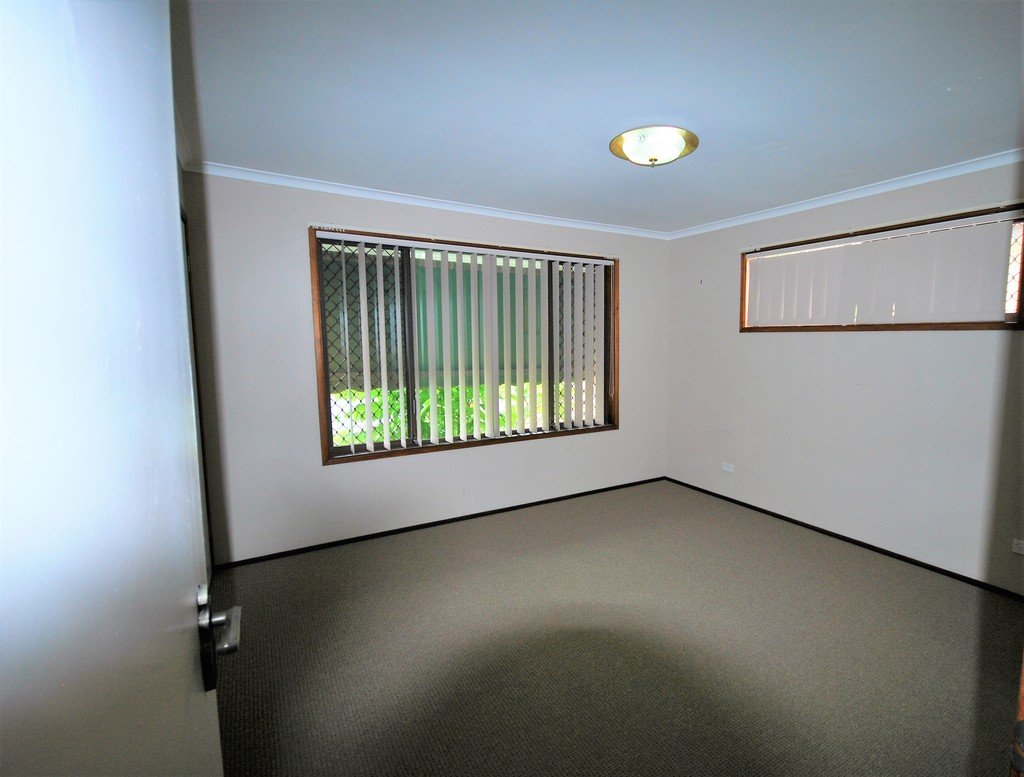 27 AVANTI Street MERMAID BEACH 12