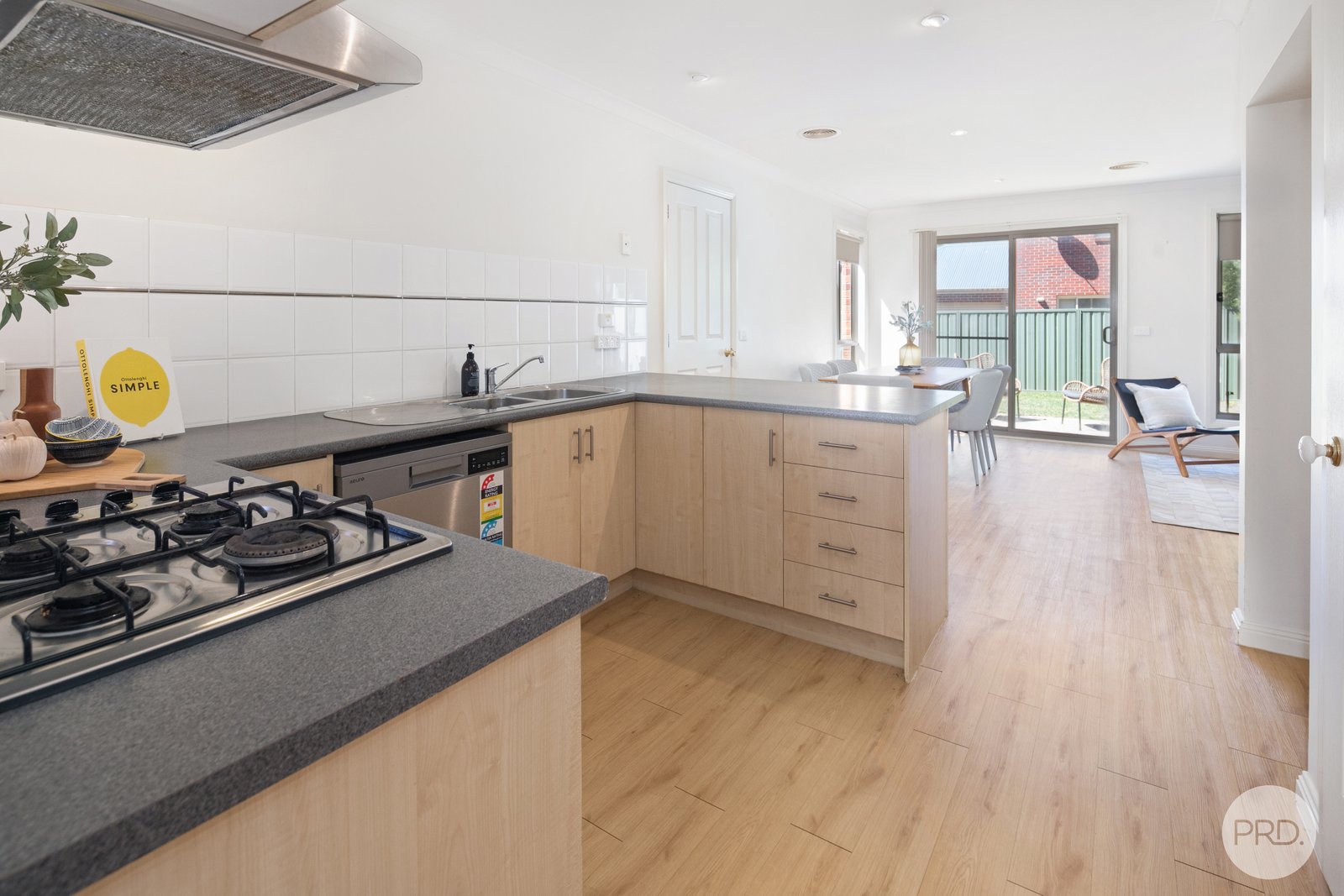 27 Ayrvale Avenue LAKE GARDENS 4