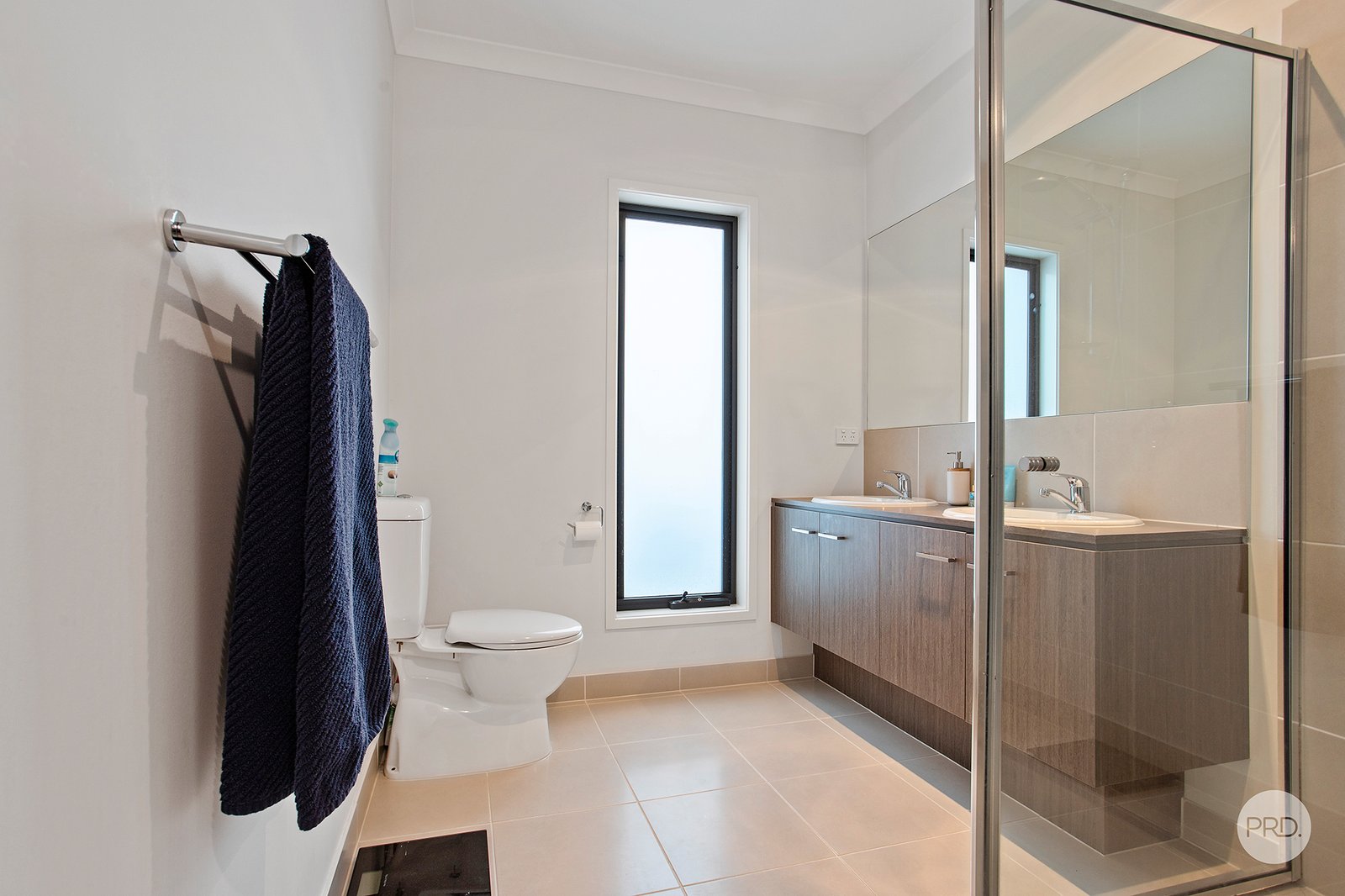 27 Bakers Lane STRATHFIELDSAYE 8