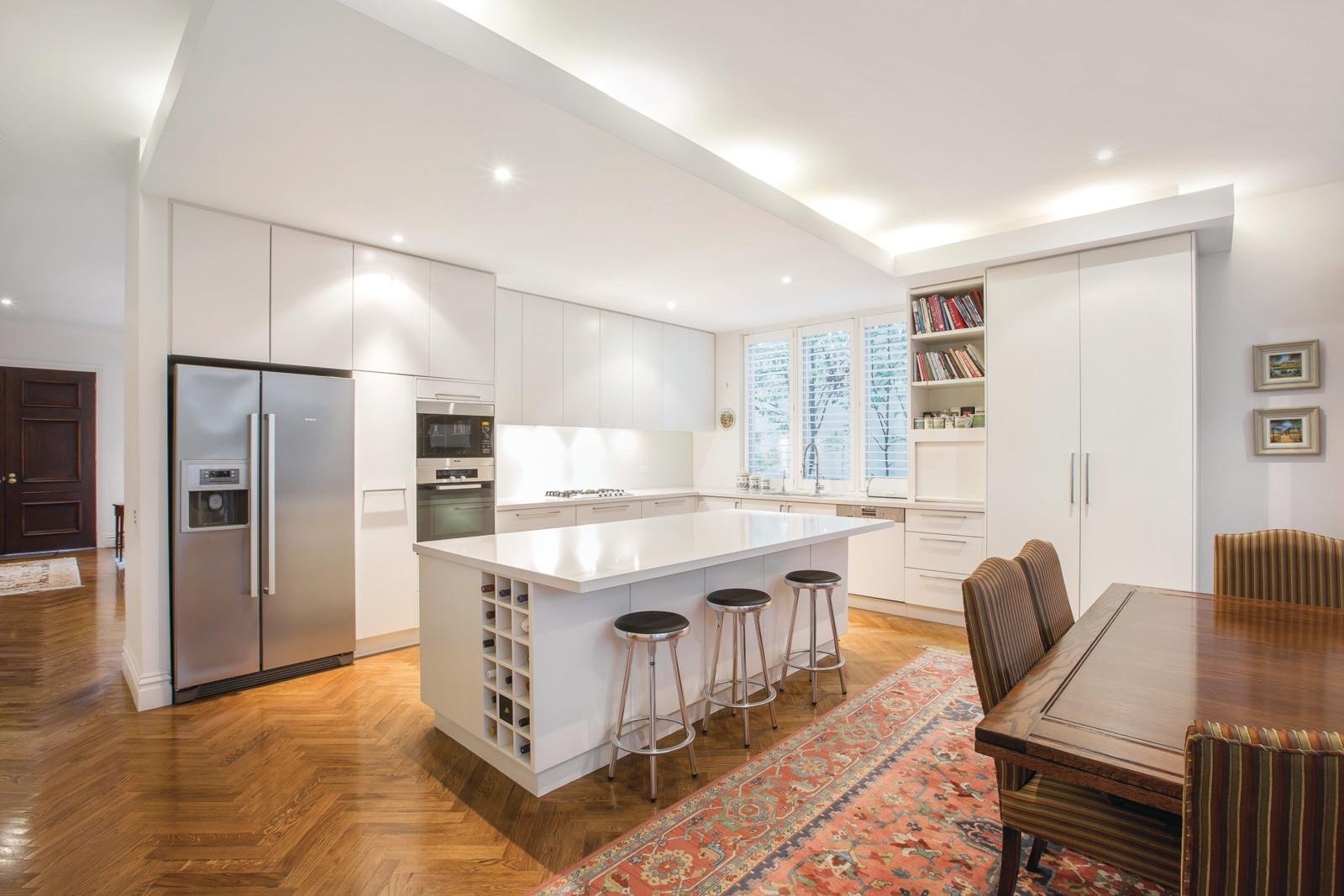 27 Balmerino Avenue, Toorak, VIC