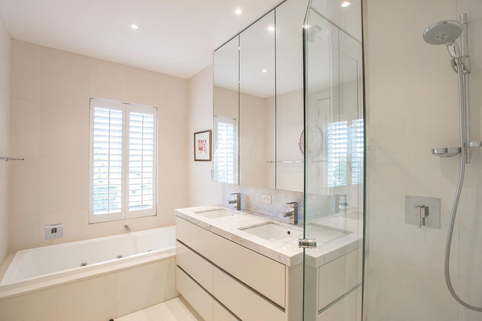 27 Balmerino Avenue, Toorak, VIC