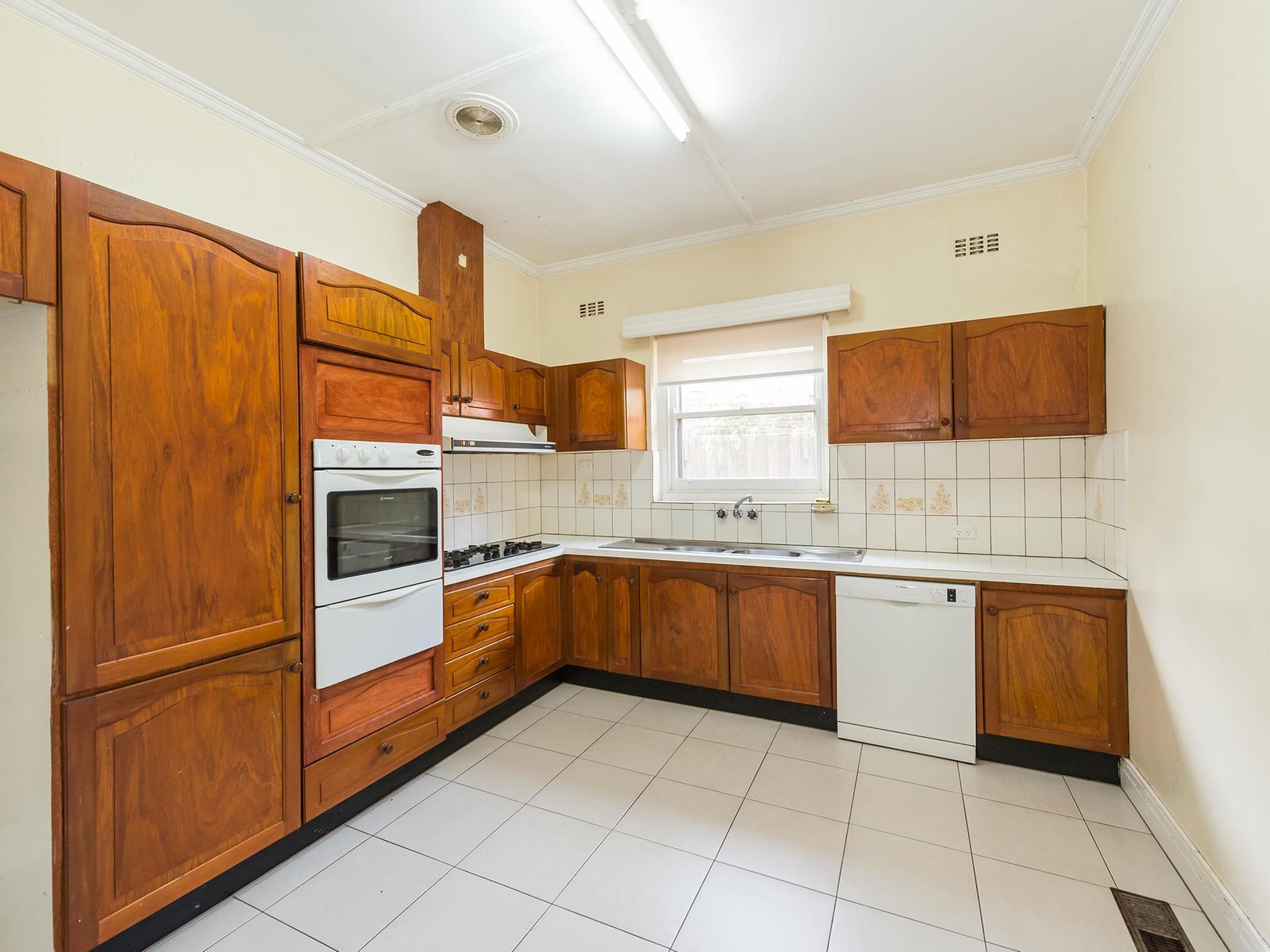 Gallery: 27 Bamfield Street