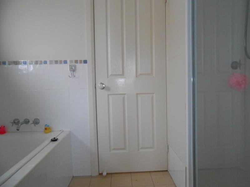 27 Banks Street TAMWORTH 8