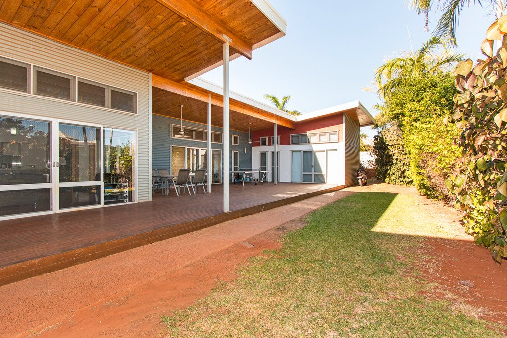 27 Barrgana Road CABLE BEACH 18