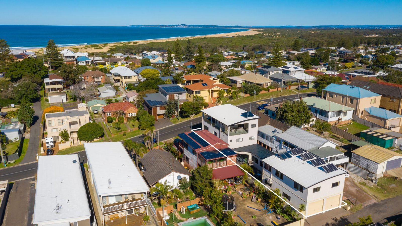 27 Beach Road, REDHEAD NSW 2290