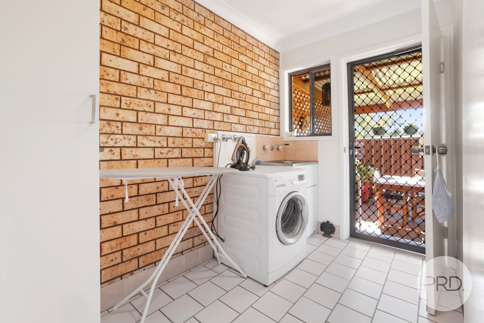 2/7 Belah Close TAMWORTH 11
