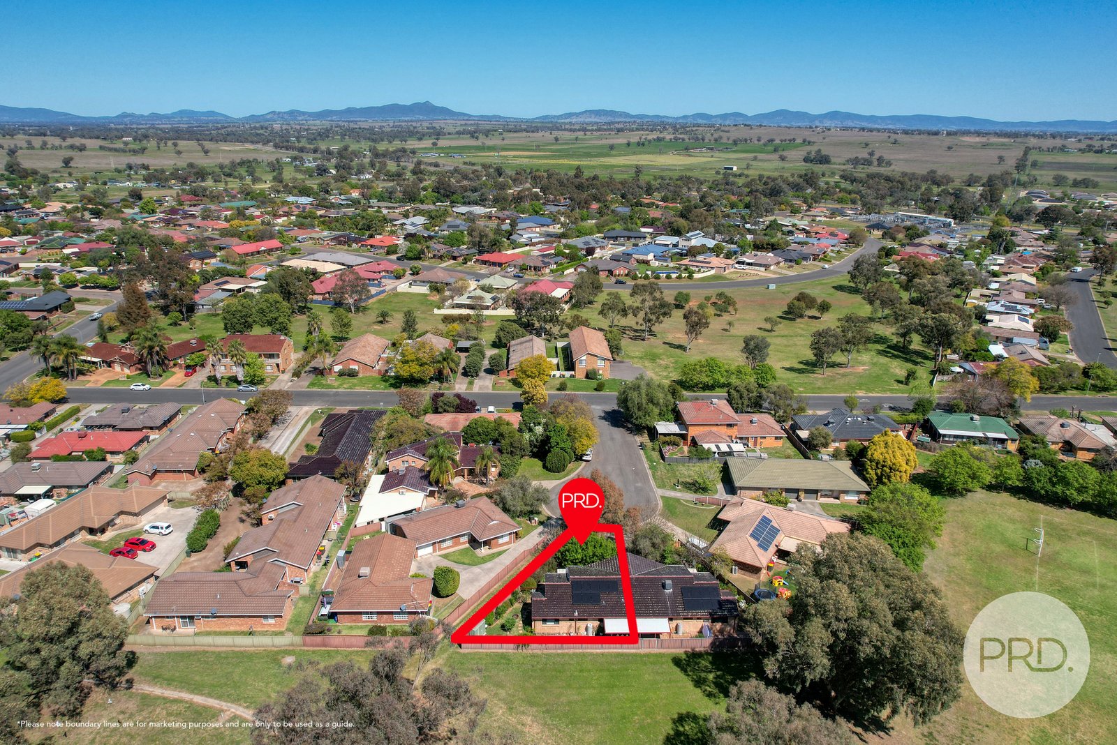 2/7 Belah Close TAMWORTH 24