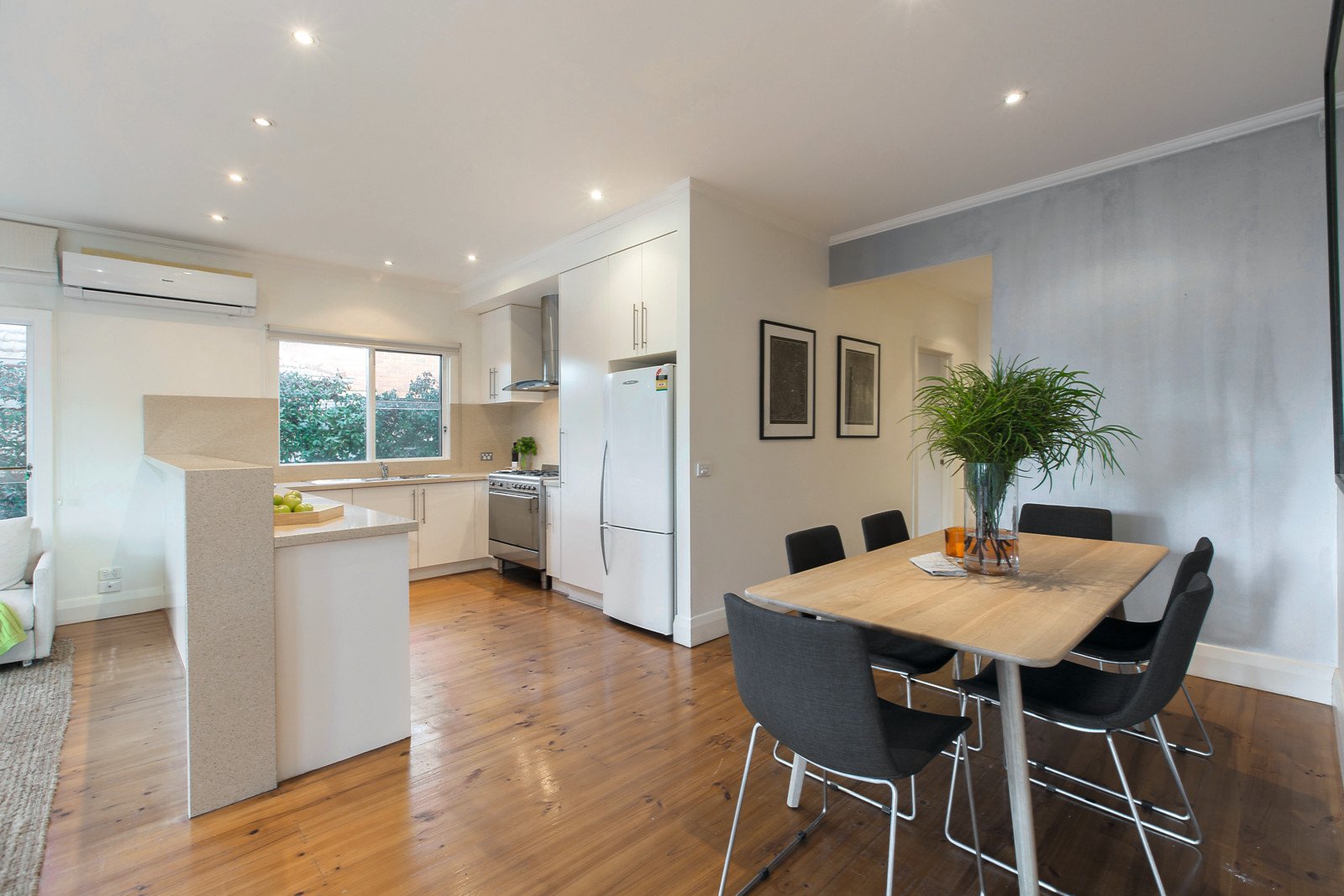 27 Berrima Avenue, Malvern East, VIC