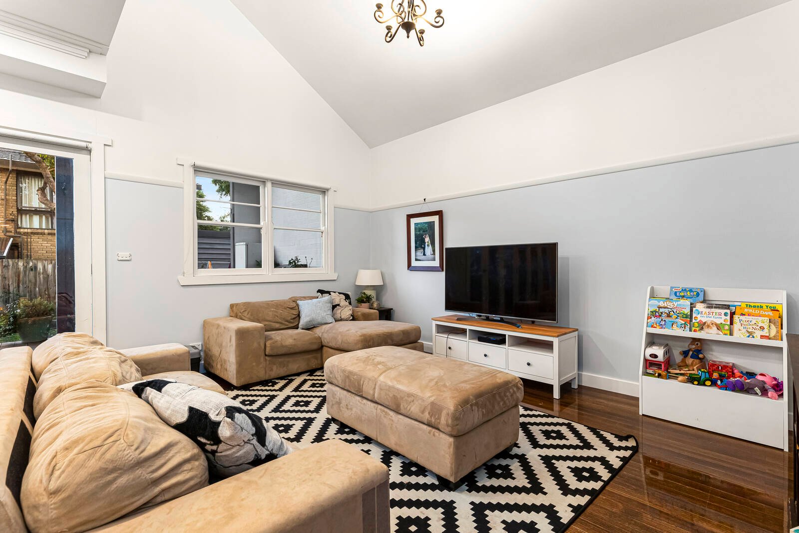 Real Estate and Property in 27 Bishop Street, Oakleigh, VIC