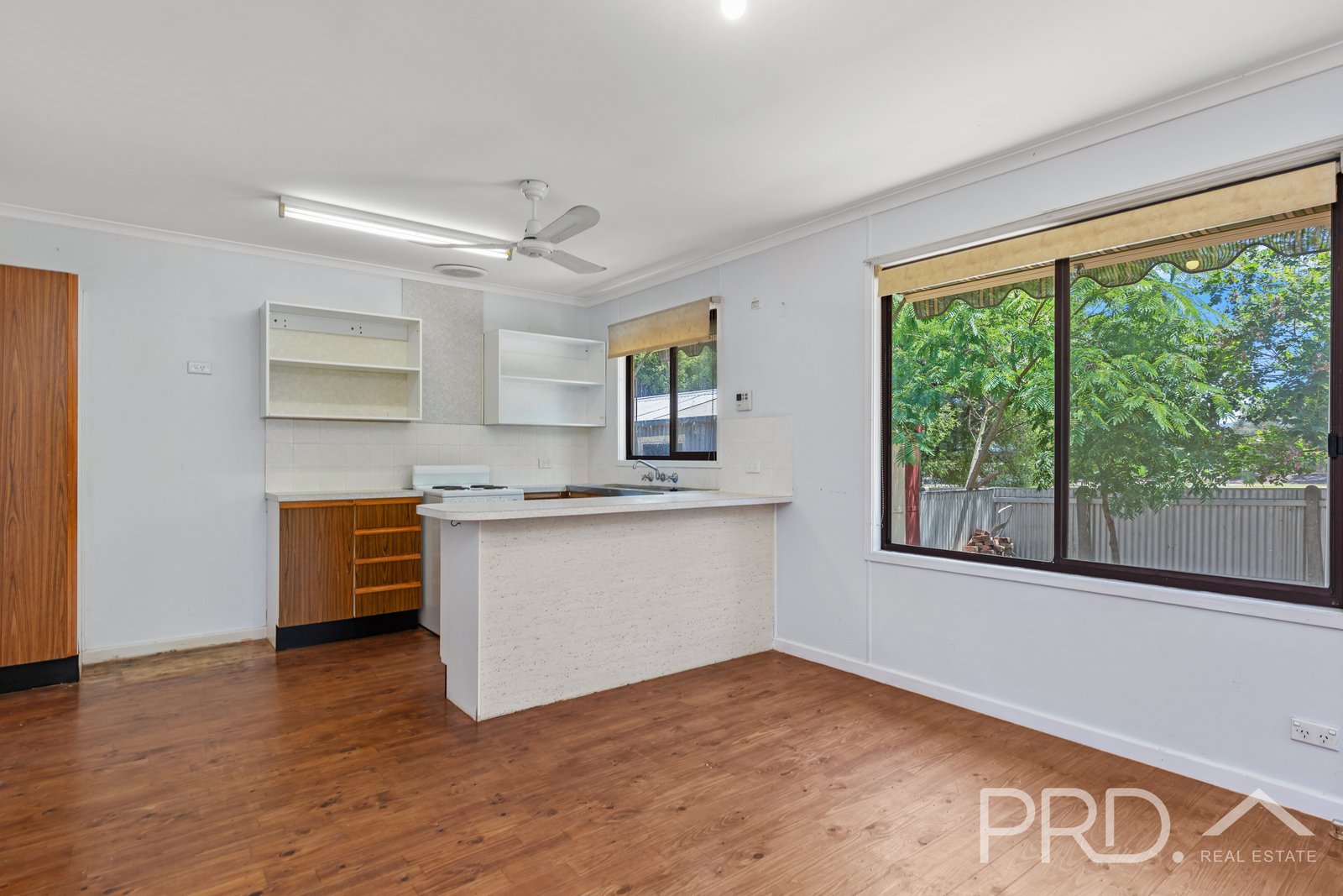 27 Blowering Road TUMUT 4